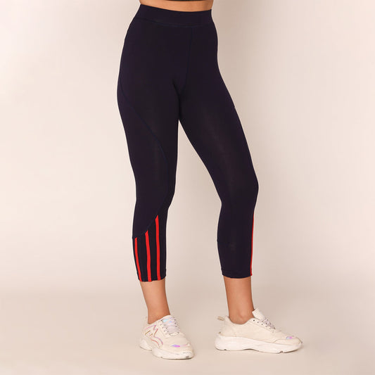 Women's gym capri tight in Navy