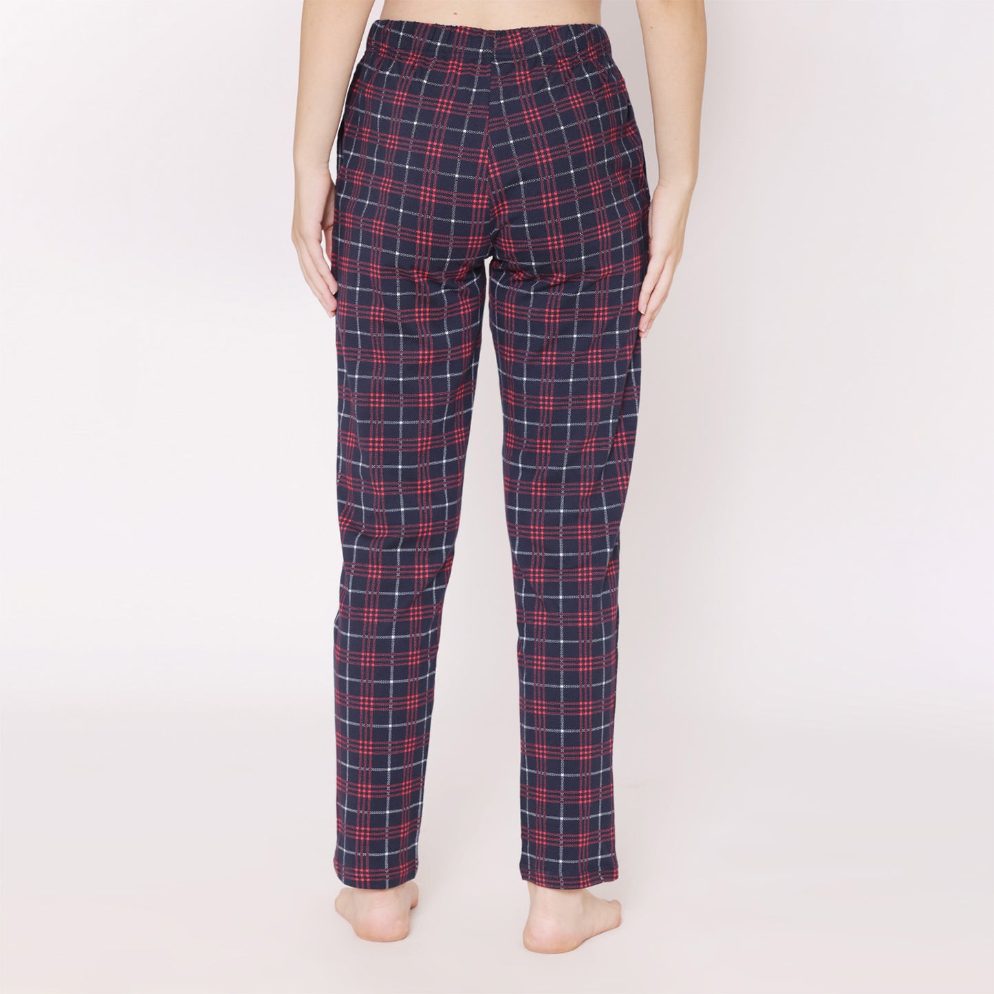 Checkered Prints Cotton Pajamas For Ladies