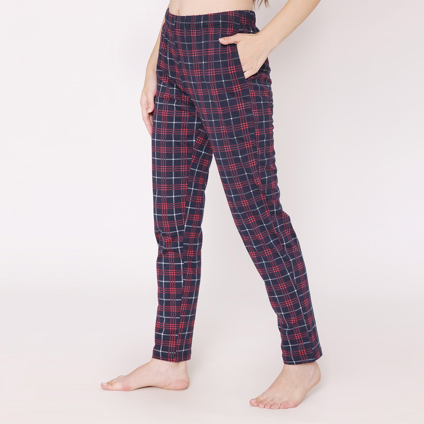 Ladies Knitted Checkered Prints Cotton Pajamas