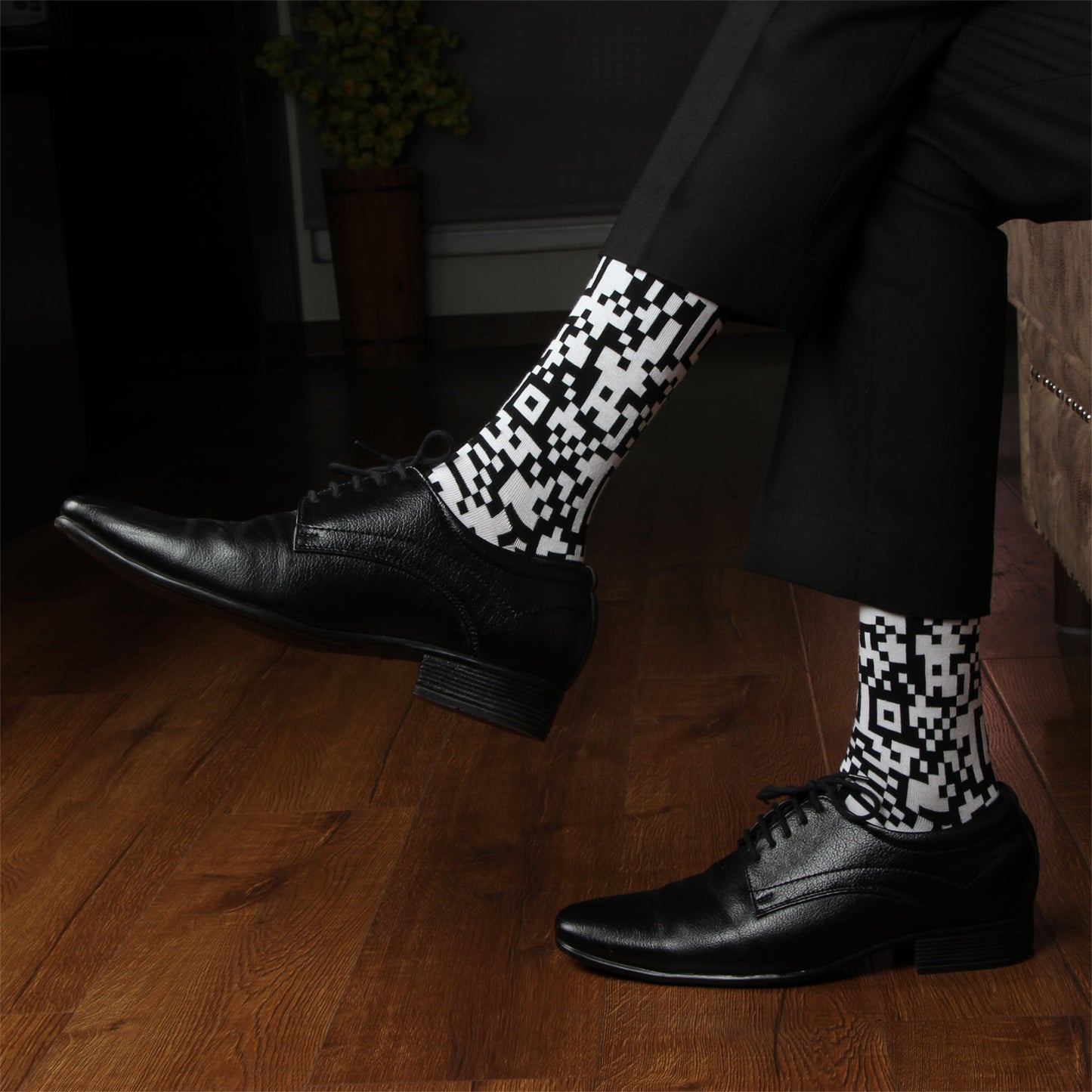 Scan Me Crew Formal Socks for men