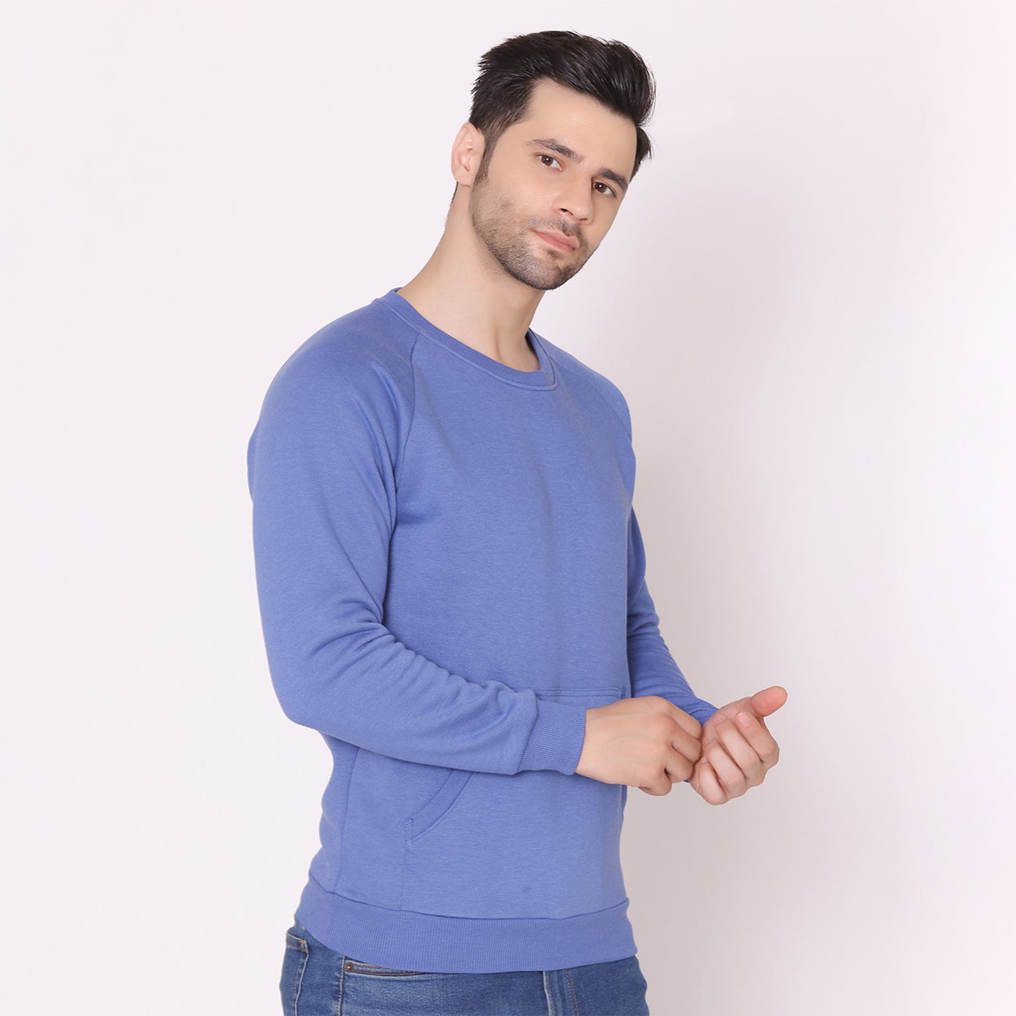Men's Round Neck Solid Sweatshirt