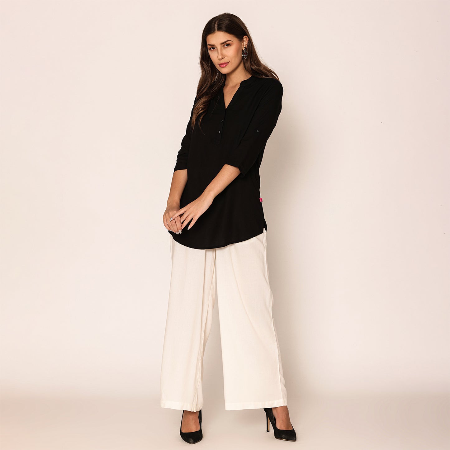 Women's Solid Short Kurti-Black