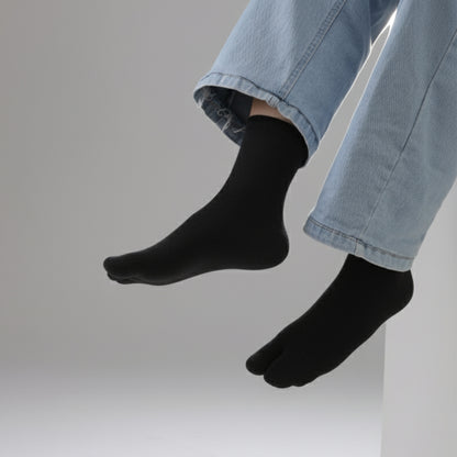 Women's Fine Woolen Thumb Crew Socks - Black (Pack of 3)