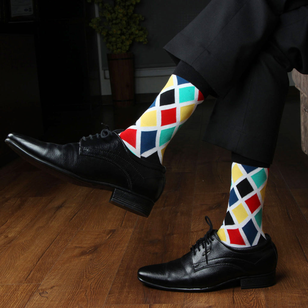 Men's Kicks on Fleek Diamond Pattern Socks